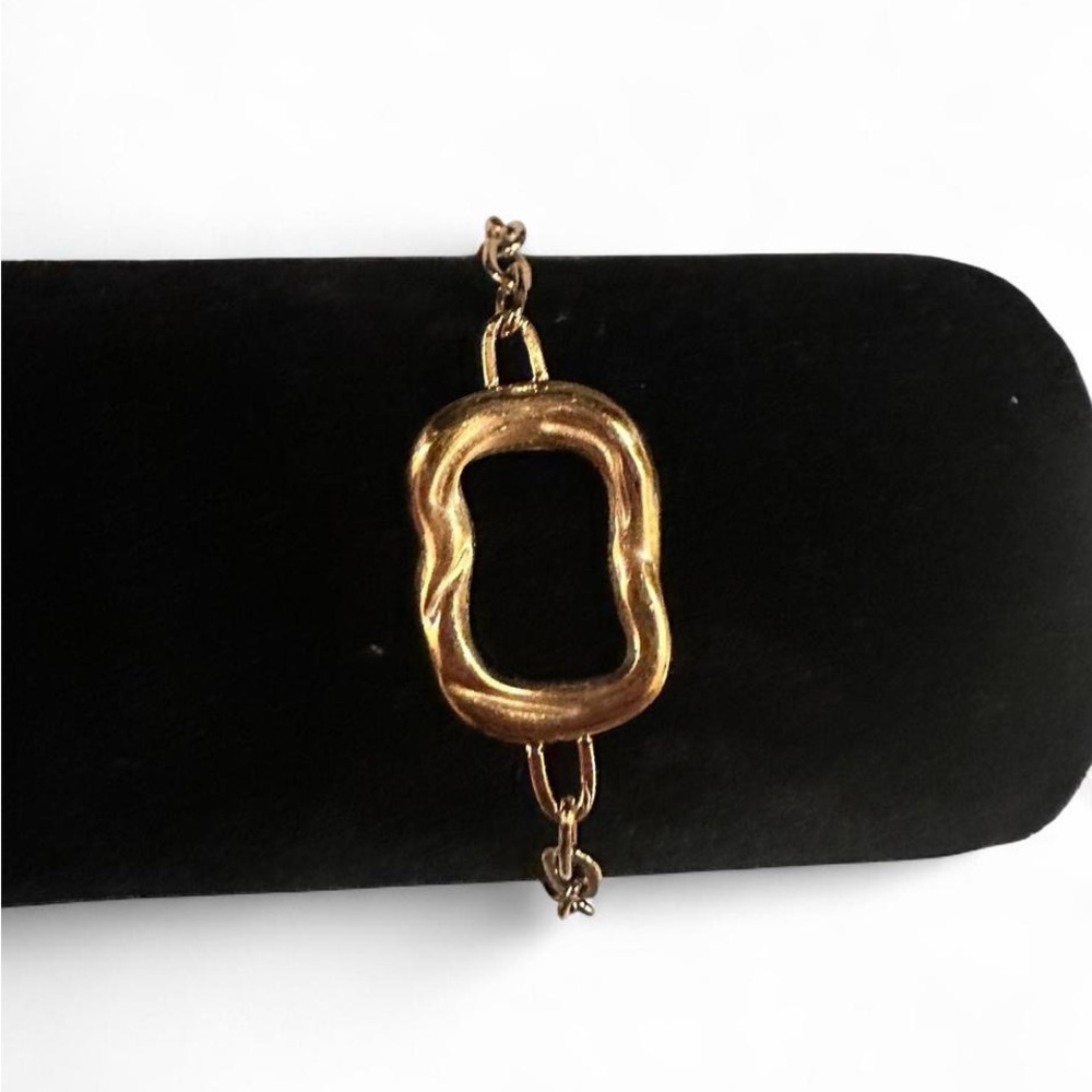 SLIDE JEWELRY Gold tone square link bracelet with adjustable chain jewelry